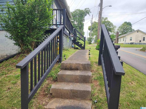 509 Peachtree St, Roanoke, AL 36274