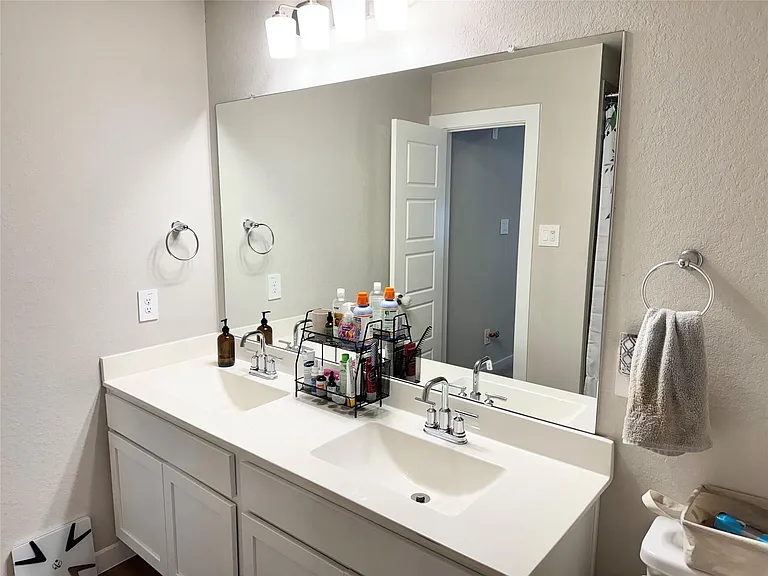 21759 Thicket Point Ln — Photo 13
