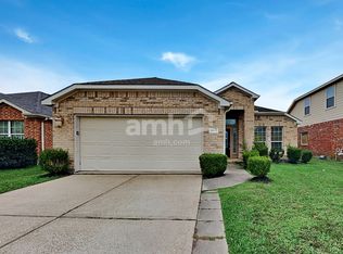 1835 Manor Dr, Baytown, TX 77521