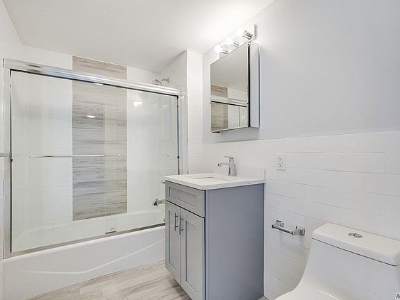 3rd image of 214-18 41st Ave #3D