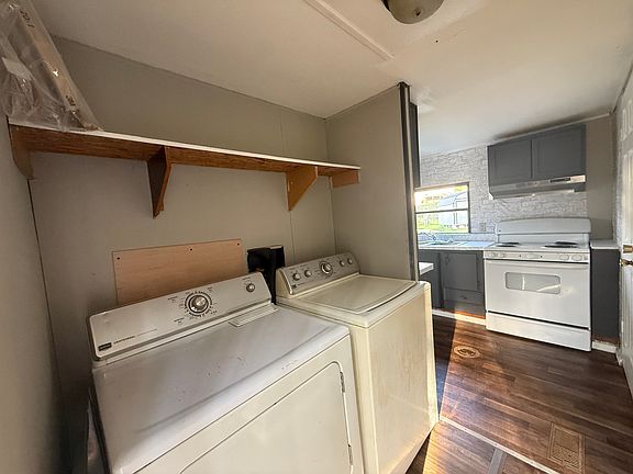 4th image of 190 Ivycrest St Lot 11