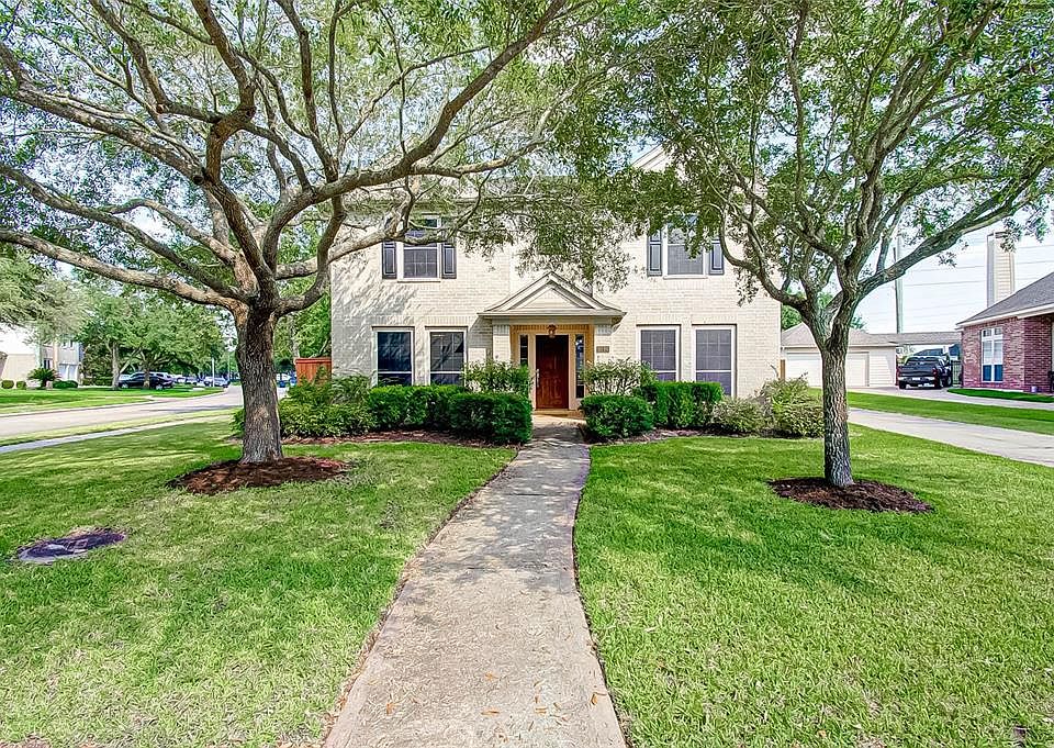 1st image of 2114 Grand Brook Ct