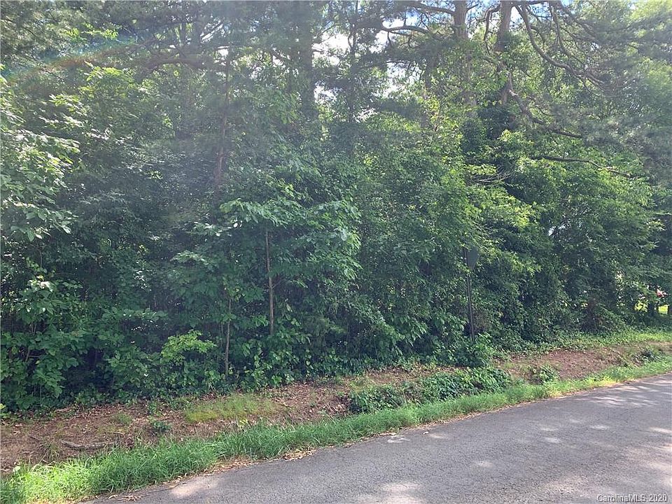 2nd image of 2617 Melchor St