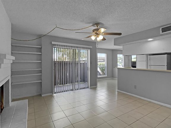 3rd image of 3919 Fairmont Pkwy APT 257
