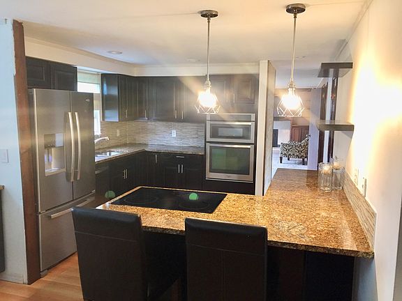 3rd image of 5402 Ivywood Ln