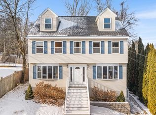 5 N Rexhame St, Billerica, MA 01821