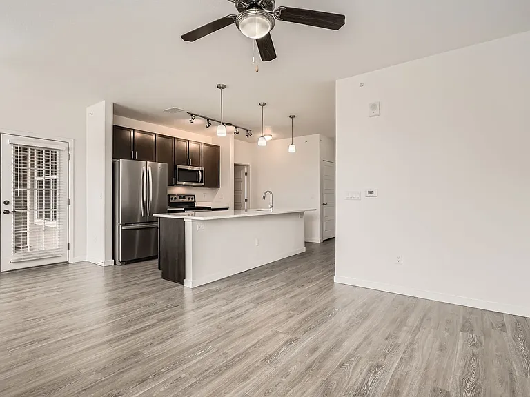 9185 Wilde Ln #301 — Photo 5
