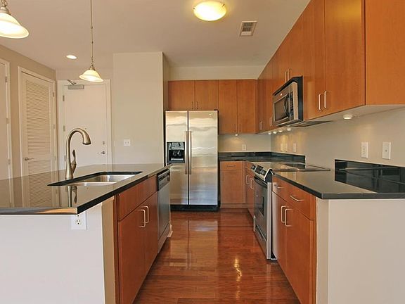 4th image of 711 Cosmopolitan Dr NE Unit 314