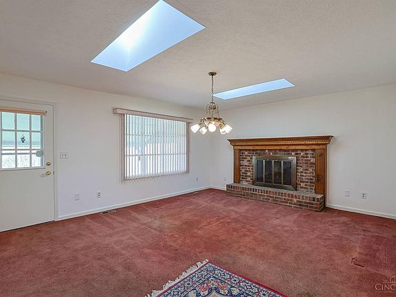 5th image of 5581 Carlsbad Ct