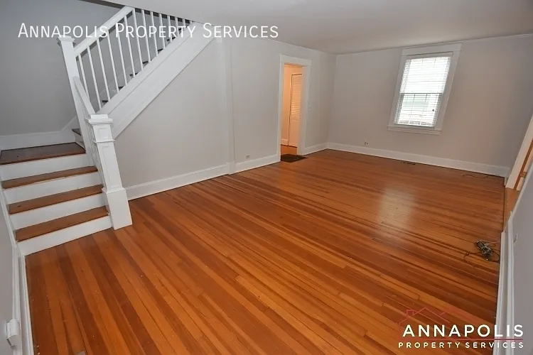 33 Glen Ave — Photo 8