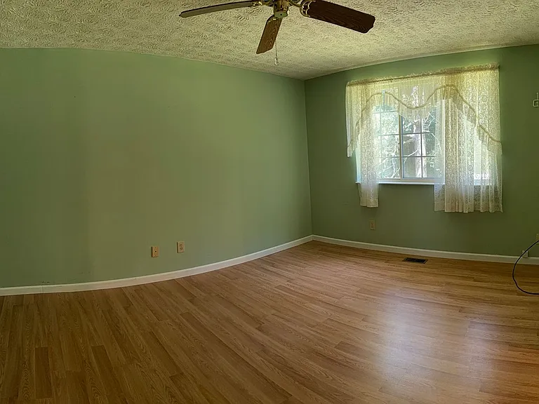 6775 Windfaire Dr — Photo 7