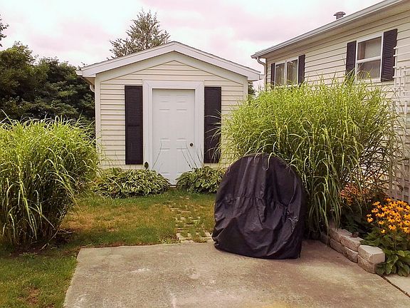 3rd image of 3443 Petoskey Way