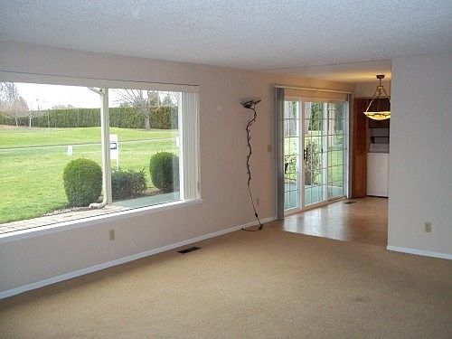 3rd image of 680 Wayne Ln