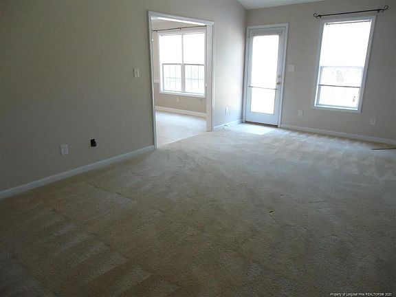4th image of 3694 Pioneer Dr