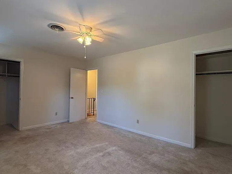 282 Albert Ct — Photo 12