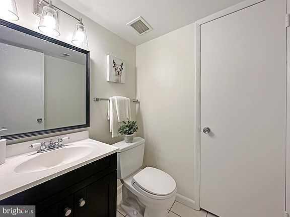 4th image of 1851 Westwind Way #77C
