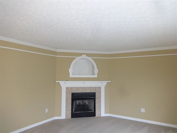 4th image of 38 Grisby Ln