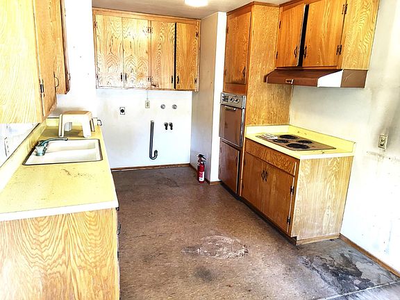 2nd image of 1470 Lincoln Ave