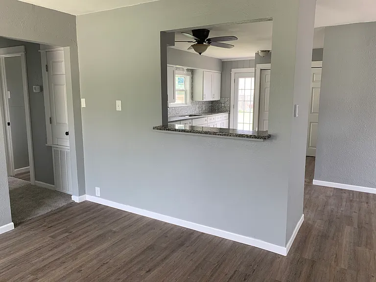 622 Lansdown Dr — Photo 4