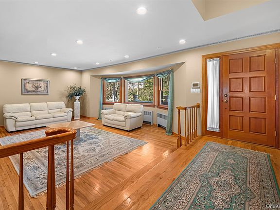 5th image of 22 Ravine Road