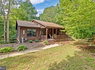 2880 Karen Dr, Chesapeake Beach, MD 20732