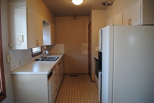 4th image of 8 S Kentucky Ave