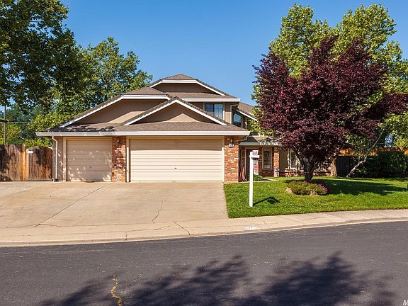 2nd image of 8425 Blossom Hill Ct