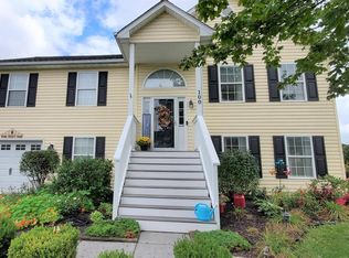 100 Dickenson Ct, Stephens City, VA 22655