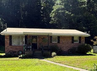 797 Bell Creek Rd, Dixie, WV 25059