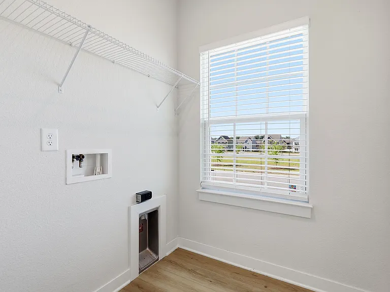 101 Iris Cir — Photo 27