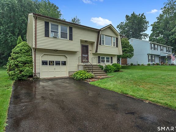 2nd image of 120 Fairway Drive