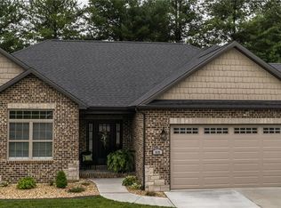 702 Wheatfield Rd, O'Fallon, IL 62269