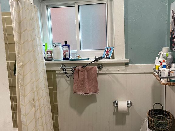 5th image of 1312 McCausland Ave Floor 1