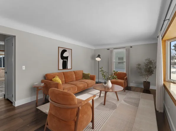 416 3rd Ave NE, Osseo, MN 55369