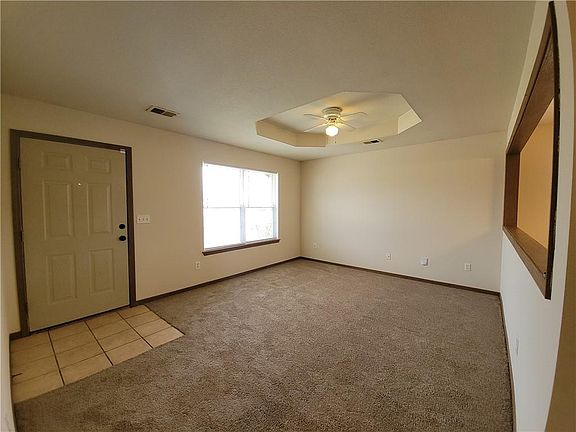 5th image of 165 & 167 NW Woodbury Dr