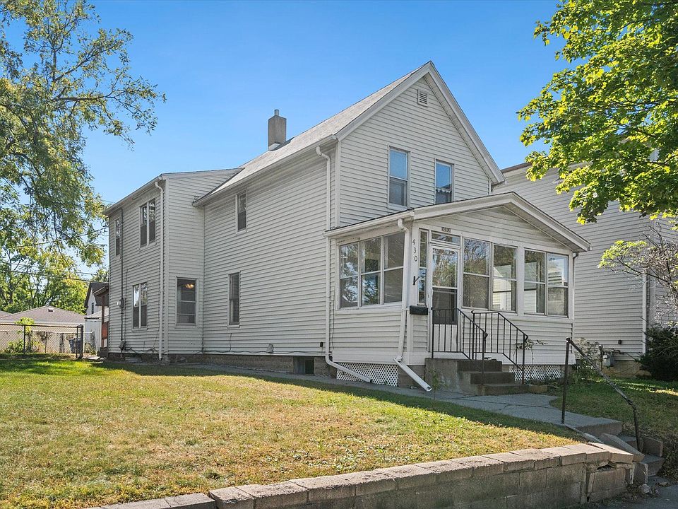 1st image of 430 Minnehaha Ave W