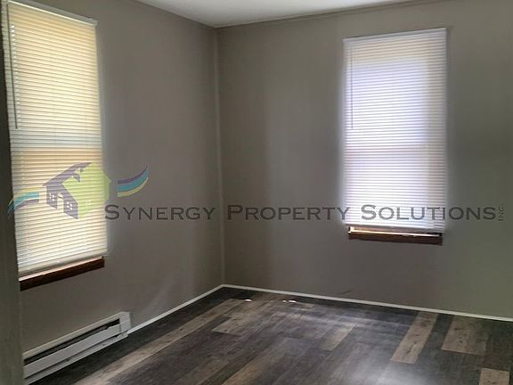 5th image of 164-166 Glessner Ave #164-1/2