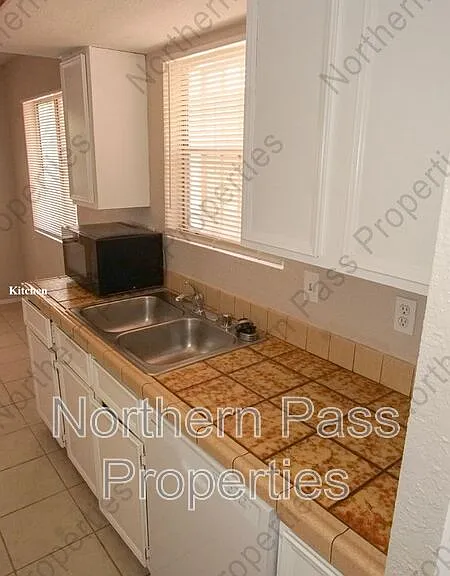 3121 Wayside St #A — Photo 6