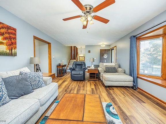 5th image of 122 Buells Cir