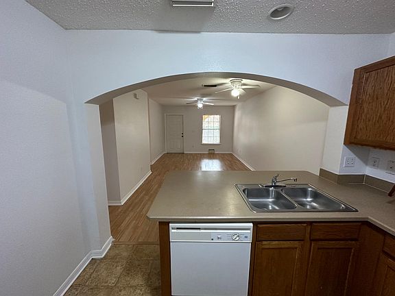 5th image of 744 Ginger Mill Dr