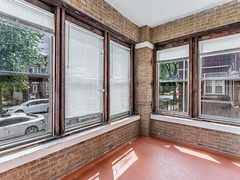 4938 W Monroe St #1 — Photo 13