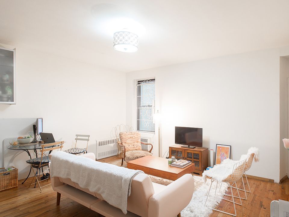 1st image of 311 E 18th St APT 1B