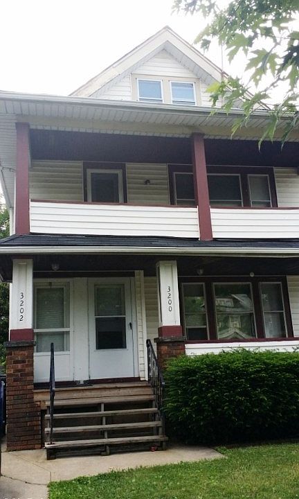 2nd image of 3200-3202 W 116th St