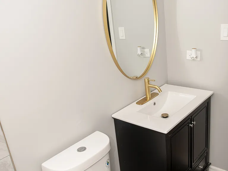 101 Oglesby Ave #1W — Photo 18
