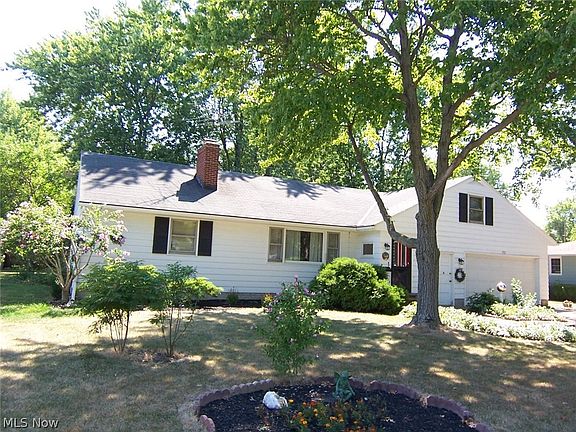2nd image of 282 Shadylawn Dr