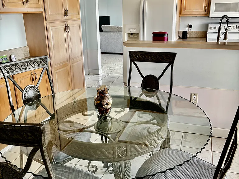 381 De Lido Ct — Photo 7