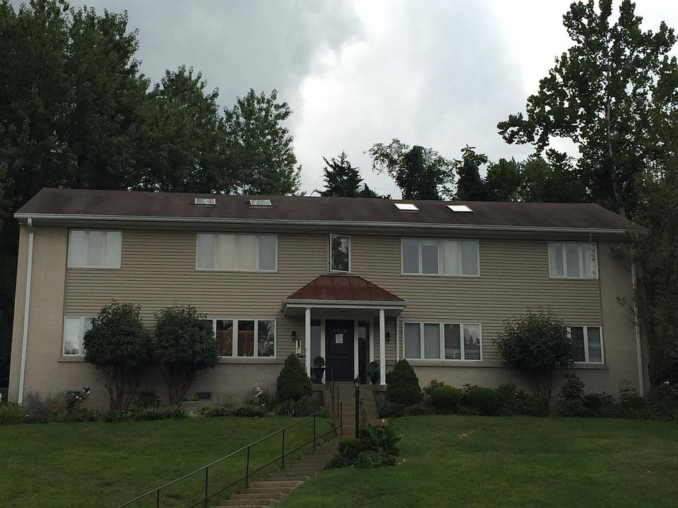 1st image of 4112 Stoneview Dr APT 4