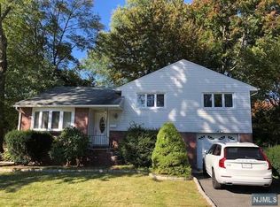 196 Devon Rd, Washington Township, NJ 07676