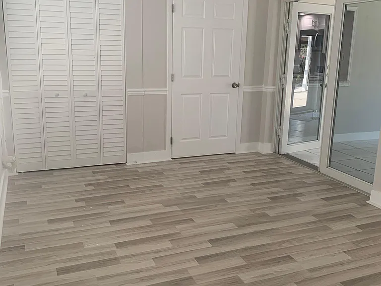 11460 NW 39th Pl — Photo 17