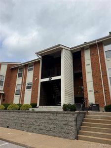 1969 Greenglen Dr APT 303, Saint Louis, MO, 63122